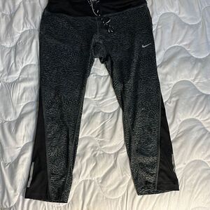 Nike Dri-Fit Leggings Size L Black Cougar